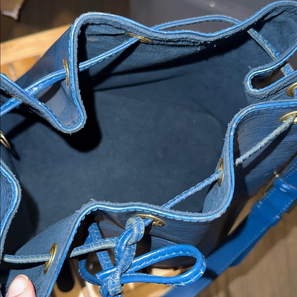 Louis Vuitton Blue Epi Petit Noe Bag - Picture 4 of 12